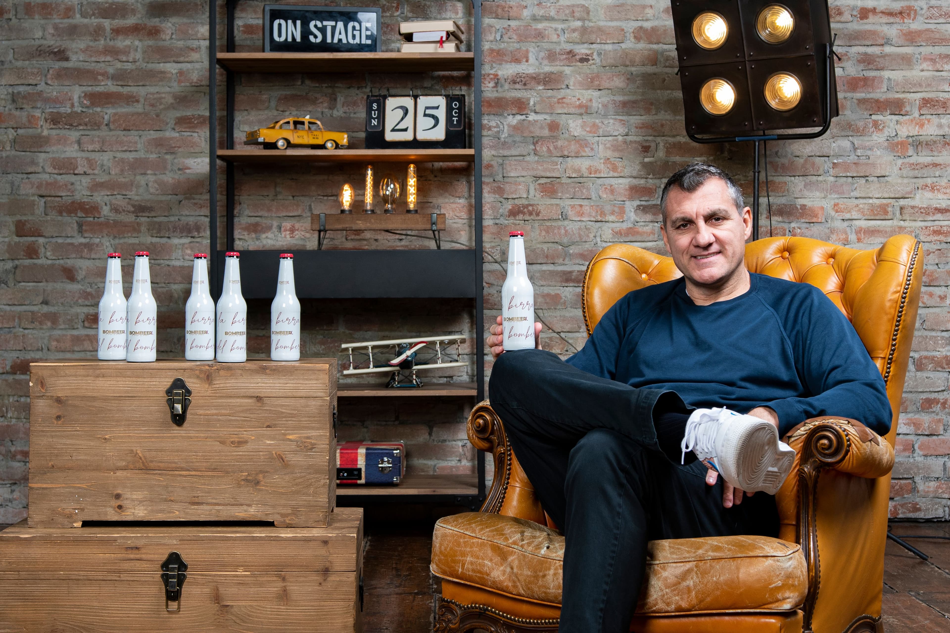 Bobo Vieri con Bombeer